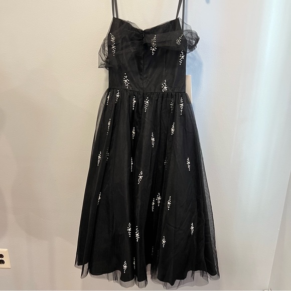 MAC Duggal Black Off The Shoulder Pearl Embellished Tulle Cocktail Dress Reemoly - Picture 15 of 17